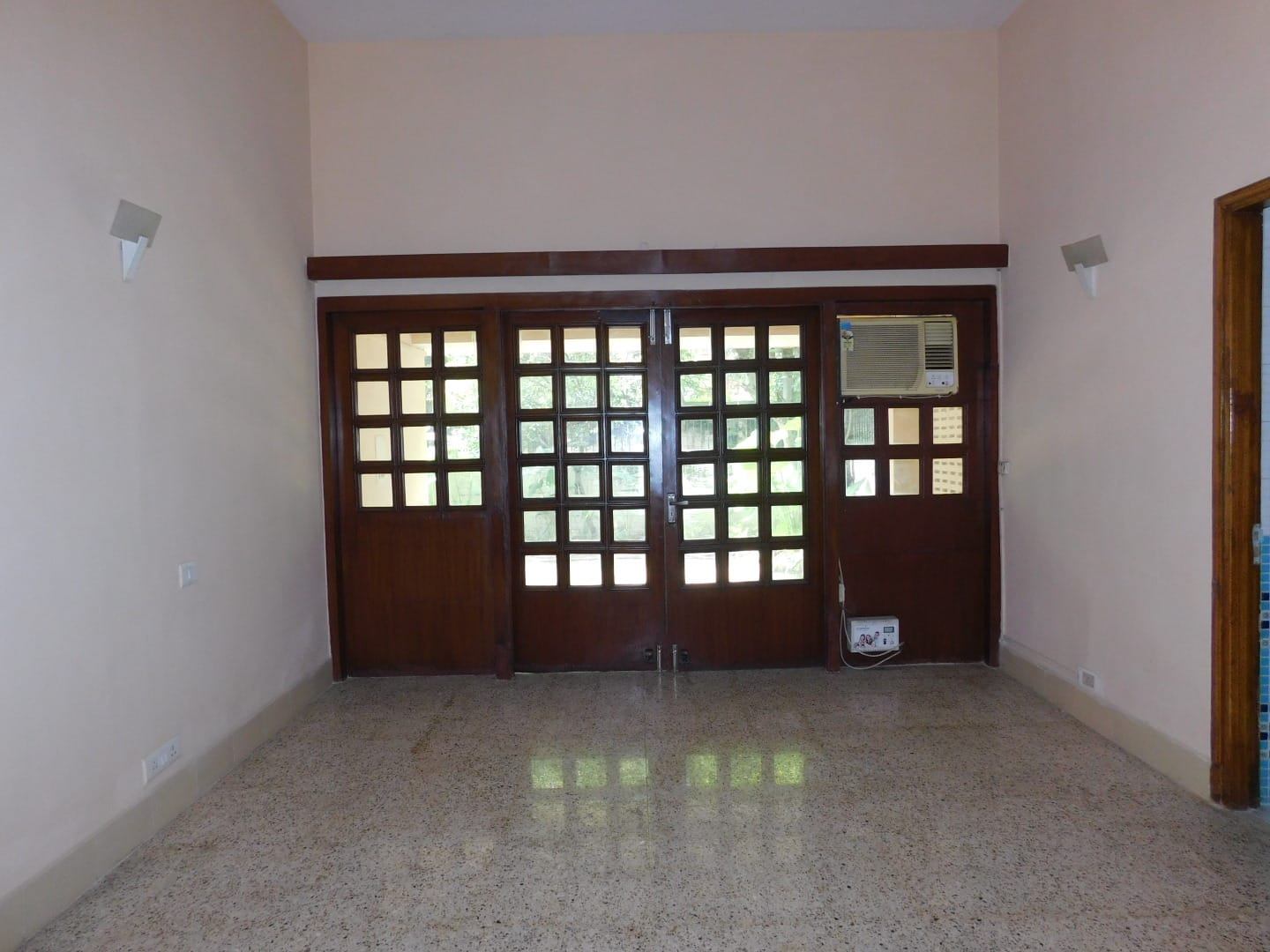4BHK Builder Floor Available for Rent at Friends Colony East - 8534