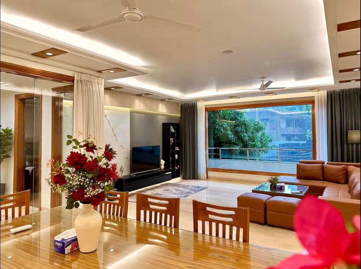 4BHK Builder Floor Available for RENT at SOUTH EXTN-2 - 10263