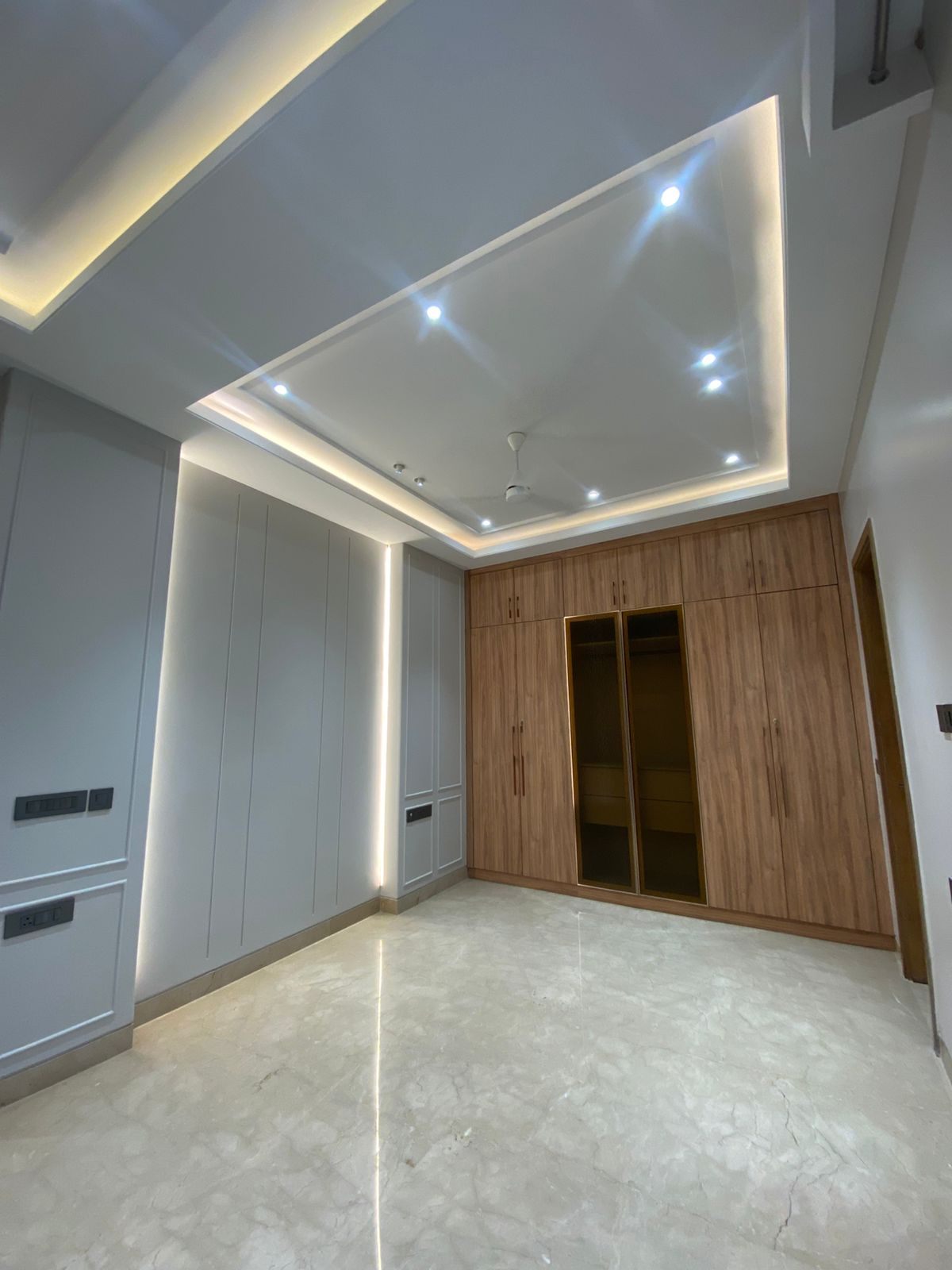 3BHK Builder Floor Available for RENT at Jangpura - 8958