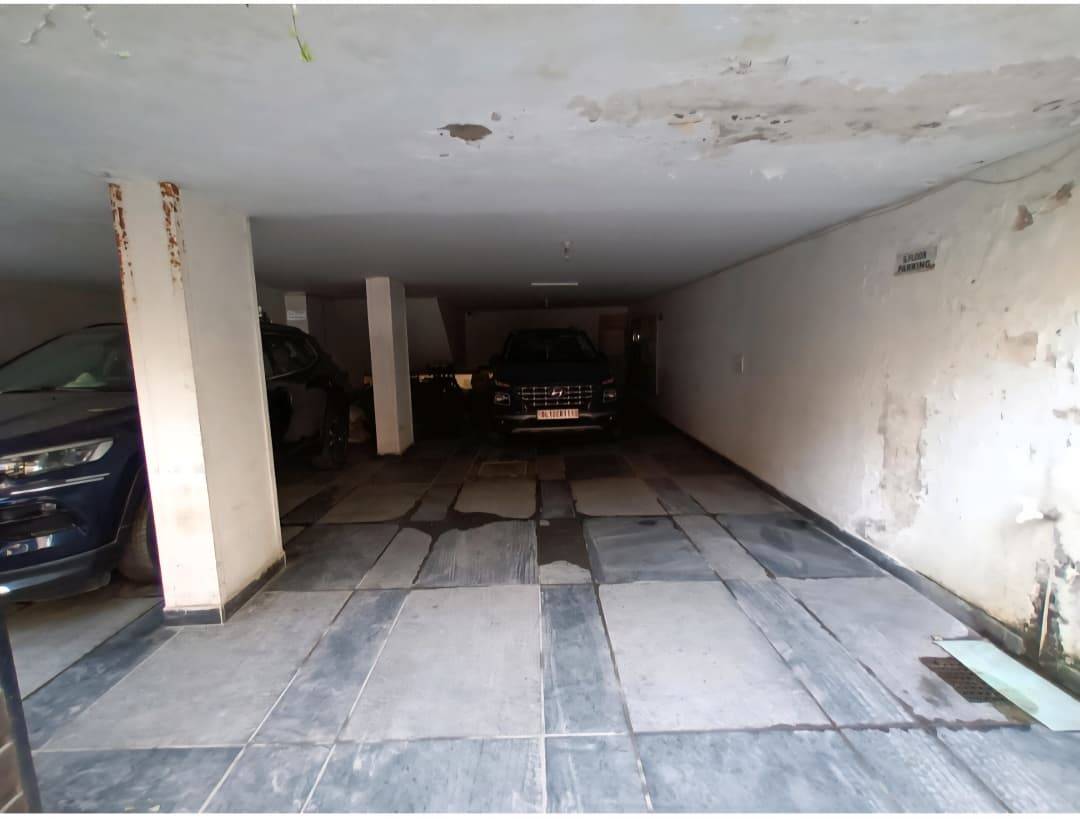 5BHK Available for SALE at Hauz Khas Enclave - 9647