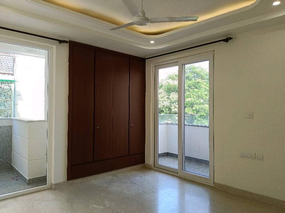 4BHK Builder Floor Available for RENT at Defence Colony-9677