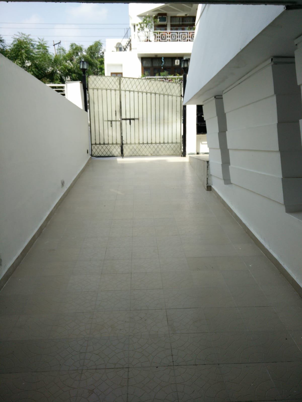 Professional Office Residential Plot Available for RENT at Defence Colony - 5217