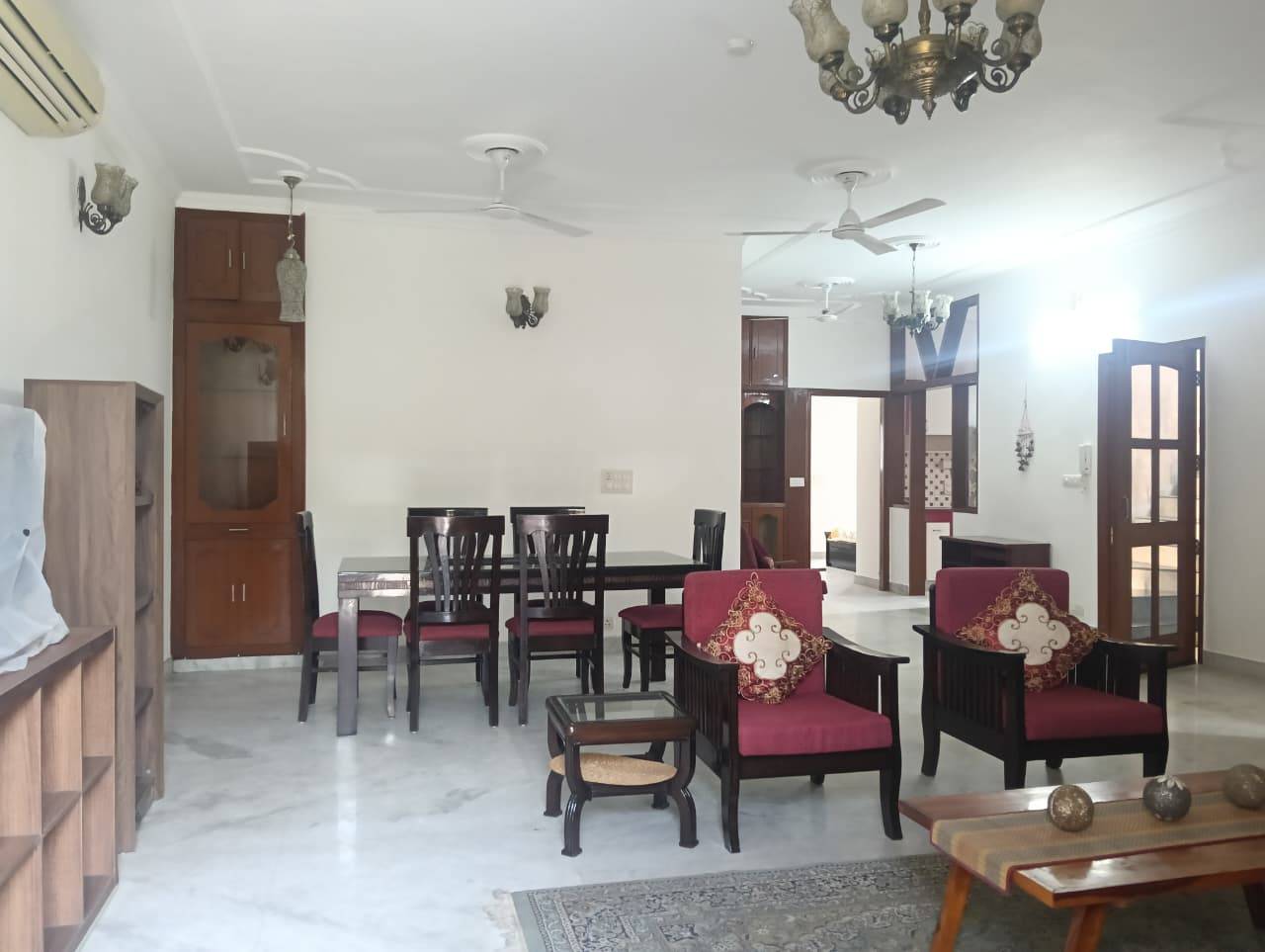 3BHK Builder Floor Available for RENT at Defence Colony - 7022
