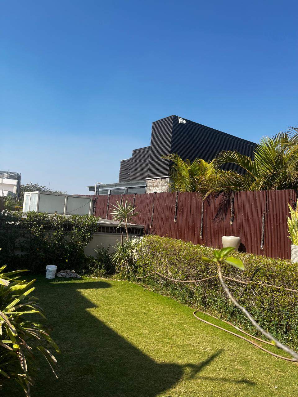 4BHK Available for RENT at Westend Colony -